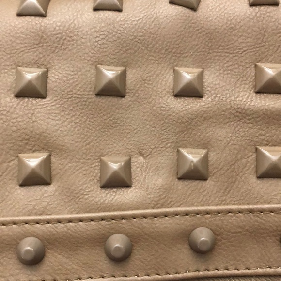 Clutch with tassel - Picture 5 of 8